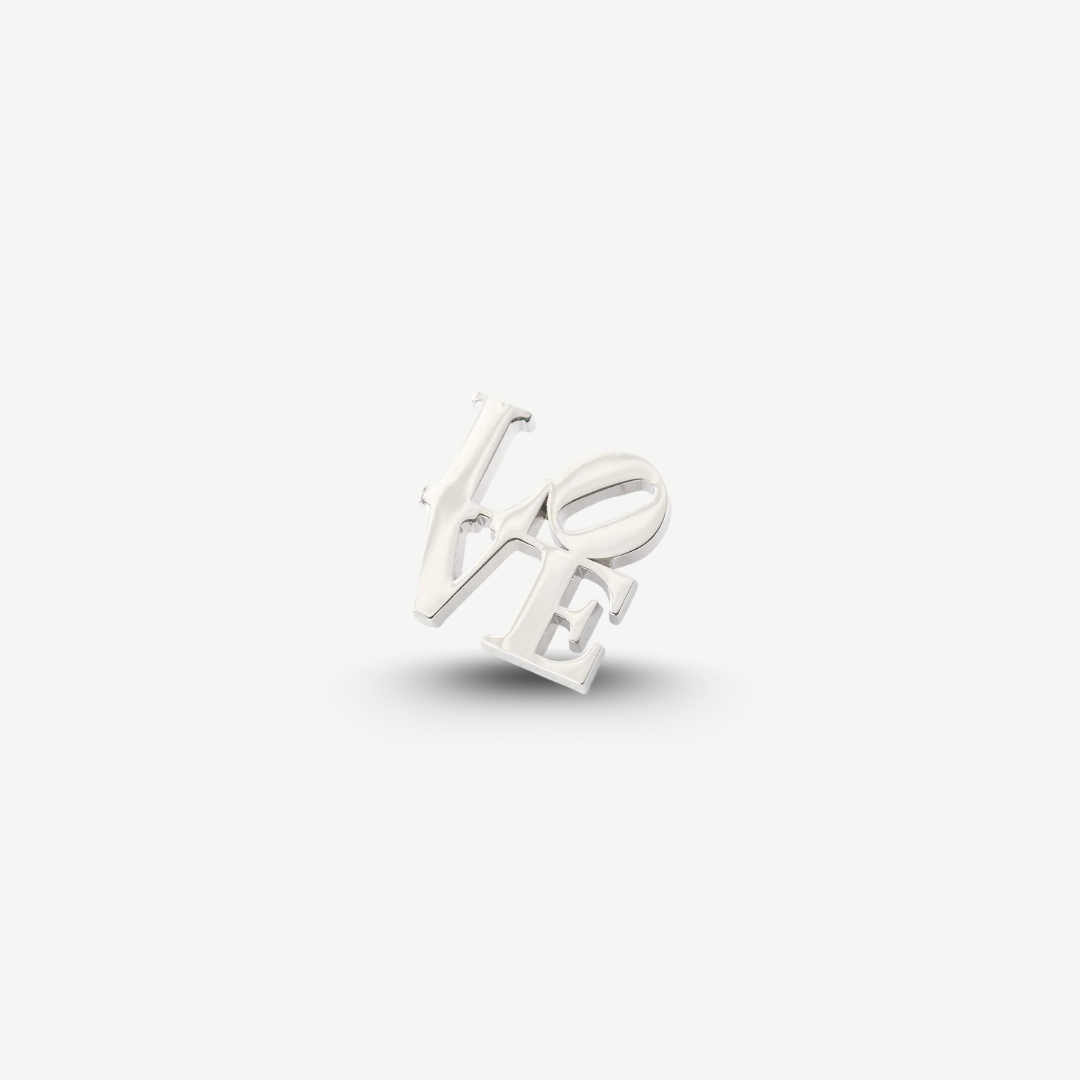 Robert Indiana - LOVE Pin